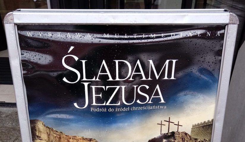 Plakat promujący film "Śladami Jezusa"